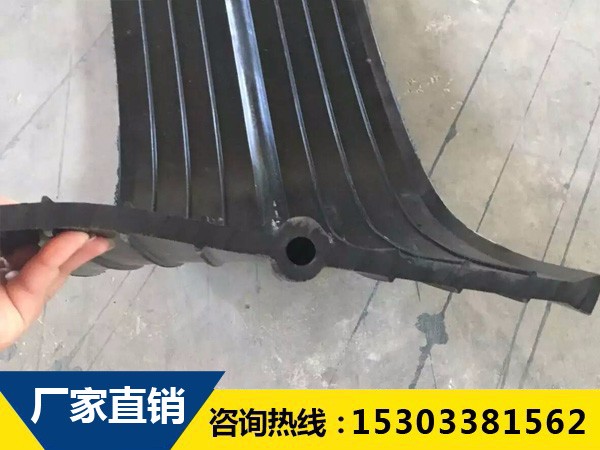 橡膠止水帶的長度根據(jù)什么來定的？