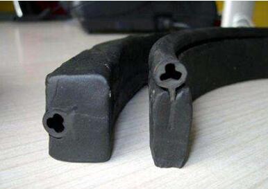 帶有注漿管的遇水膨脹止水條